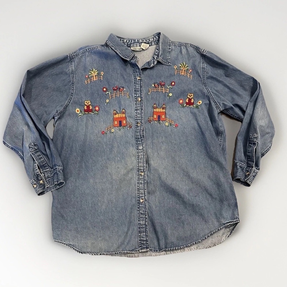 Cabin Creek Denim Shirt XL Embroidered Cottagecore Bear Button Down Top Vintage